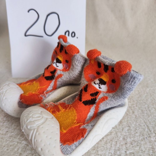 Boy shoes size 20 used