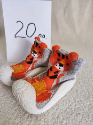 Boy shoes size 20 used