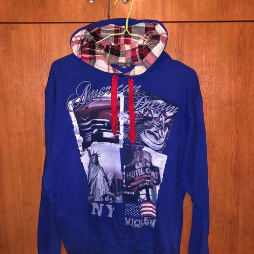 Sweatshirt used in good condition size M