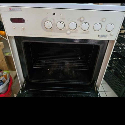 Electric oven used, works properly