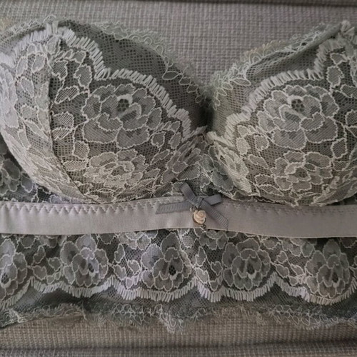 Intimissimi corset like new, lace, size 75b, white and gray