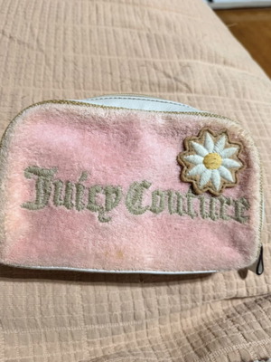 Juicy Couture pink velvet vintage pouch used, Y2K collectible
