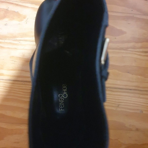 Feng Shoe black boots like new, leather and galoshes, size 38
