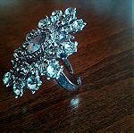  Oversised δαχτυλίδι edwardian style, ασημί με κρυσταλλάκια (Φο μπιζού, faux bijoux)