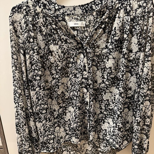 Mango lightweight shirt blouse small like new