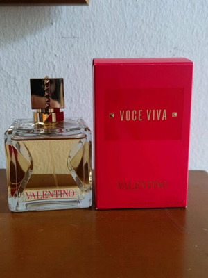Άρωμα Valentino Voce Viva 100 ml ελαφρώς μεταχειρισμένο