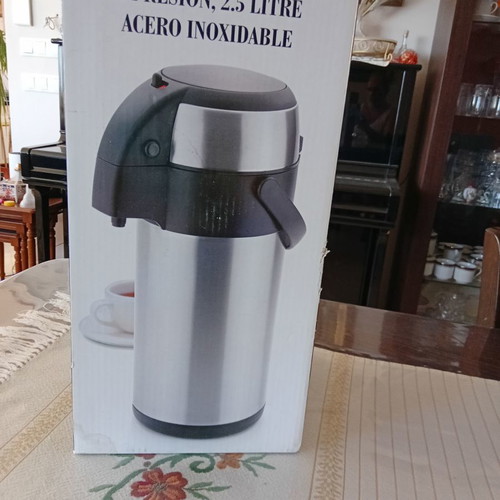 Serving thermos jug used 2.5 liters