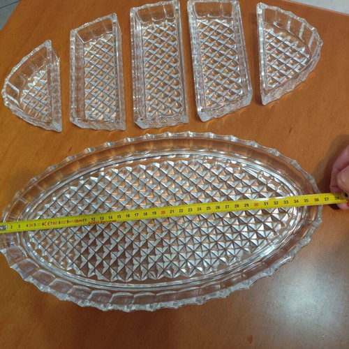 Crystal serving dish new, versatile for dips and nuts