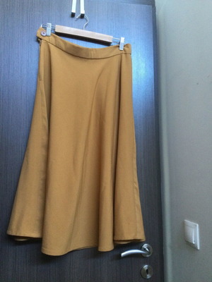 Midi skirt mustard like new
