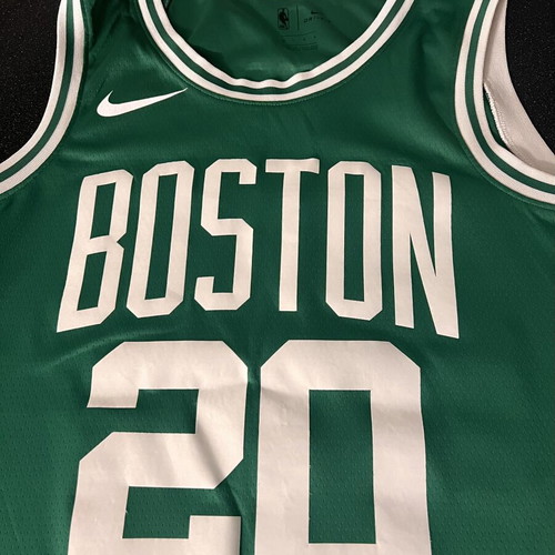 Boston Celtics Gordon Hayward Retro Jersey like new