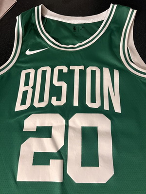 Boston Celtics Gordon Hayward Retro Jersey like new