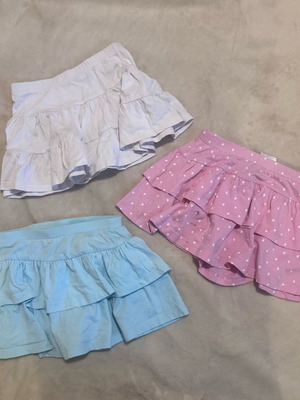 Set of three mini skirts for girls 2-3 years like new, H&M and Terranova