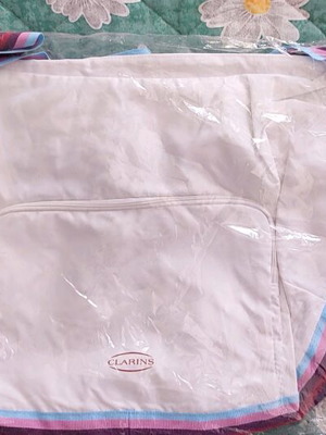 Clarins women's bag like new, shoulder, white