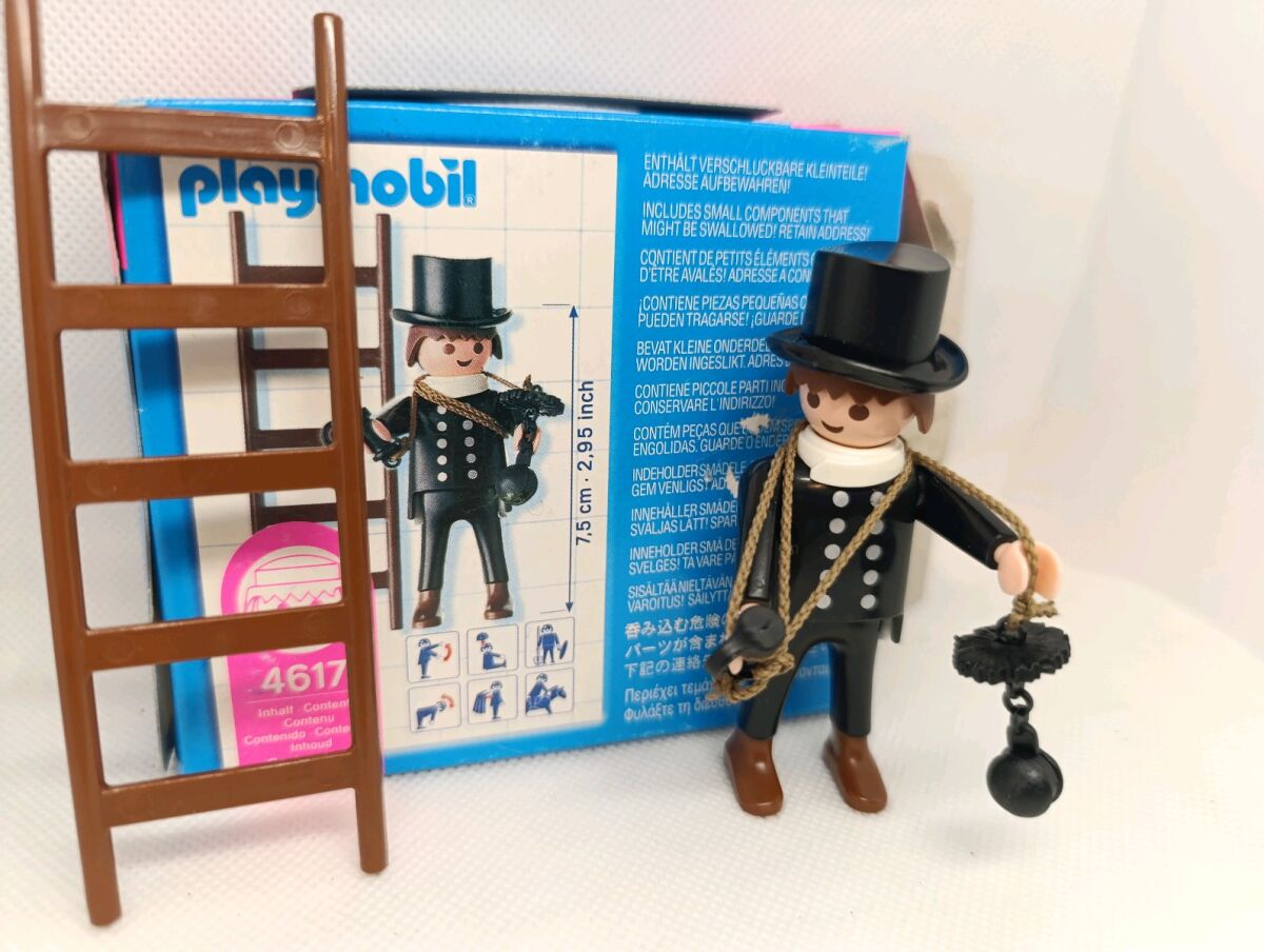 Playmobil 4617 Chimney Sweep like new - € 25,00 - Vendora.cy