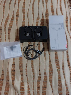 Lenovo In Ear Headphones new, unused in box