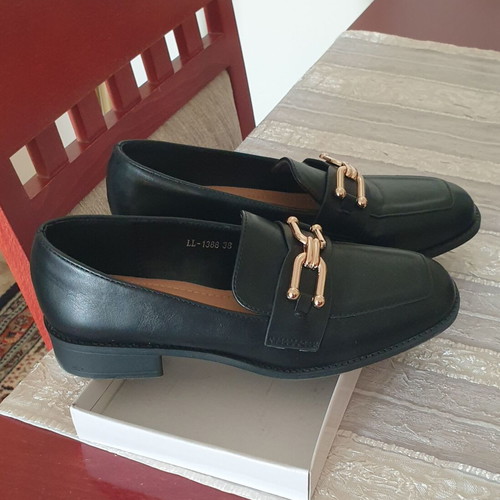 Loafers black like new, size 38