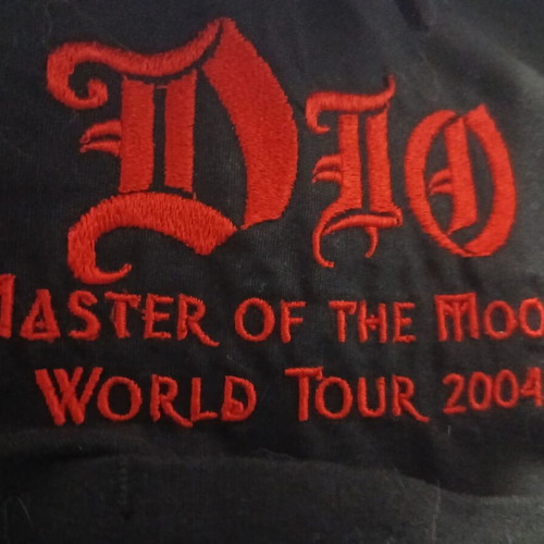 Staff Shirt Ronnie James Dio Master of the Moon World Tour 2004 XL like new