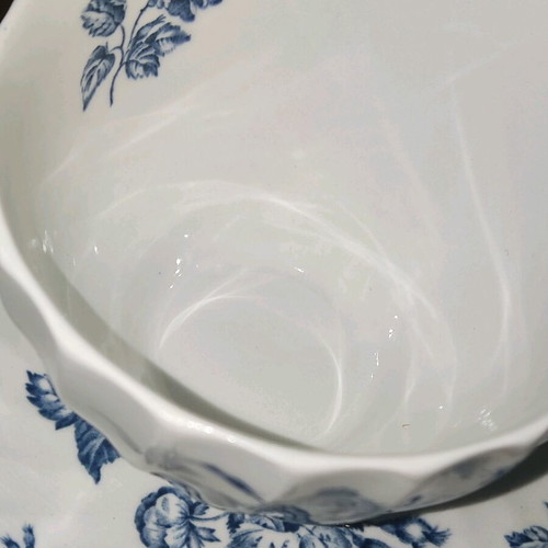 Johnson Bros Devon Sprays porcelain collectible set like new, 6 cups with saucers and 8 dessert plates