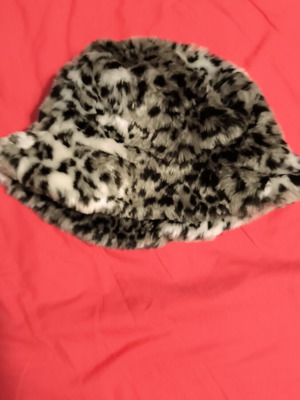 Hat knit cap warm and soft like new, Achilleas Accessories