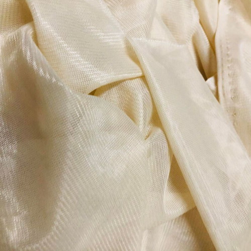 Light elastic lining fabric used, beige light color