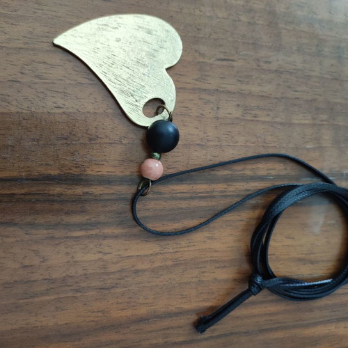 Long necklace used with heart pendant