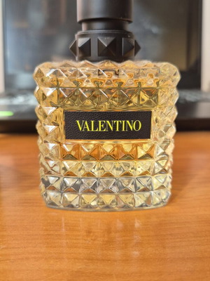 Valentino Donna Born in Roma Yellow Dream perfume 100ml