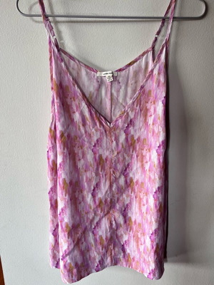 Juliette Hogan top colorful, size 8, like new
