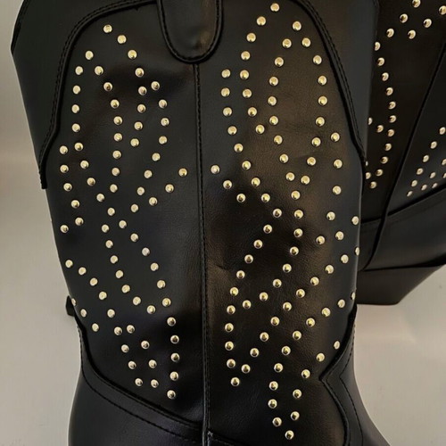 Zara cowboy boots like new, size 36.5, black with studs