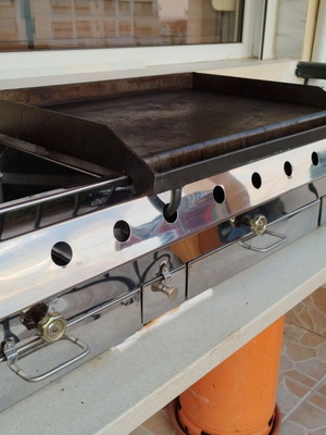 Stainless steel gas grill handmade used with cast iron plate and two burners