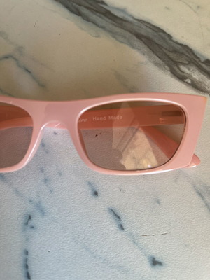 Pervedere handmade sunglasses, pink