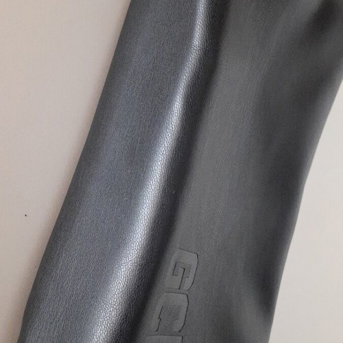 GCDS glasses pouch with cleaning cloth, black