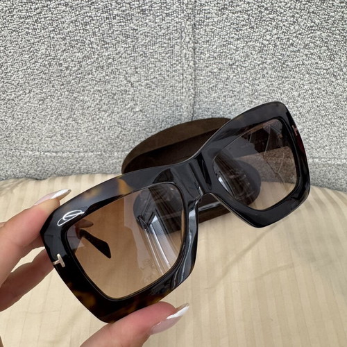 Tom Ford Hutton-02 TF664 Oversized Sunglasses brand new, dark Havana