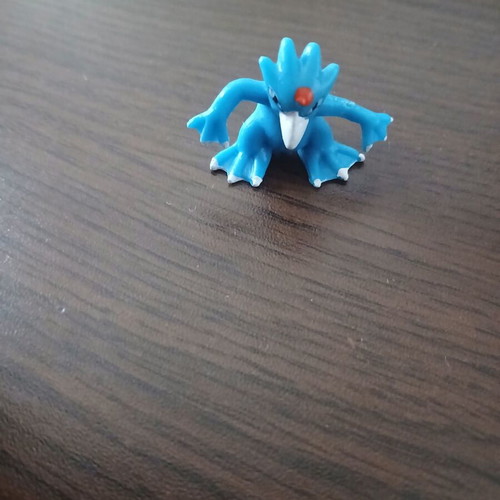Golduck Pokemon mini figure