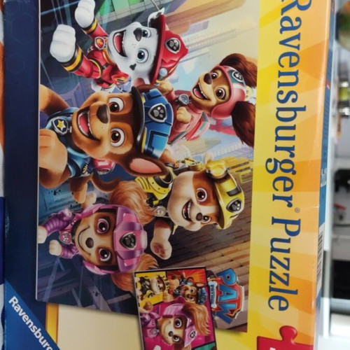 Paw Patrol puzzles like new, set of 2 with 12 pieces each