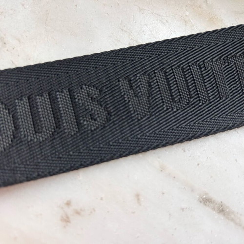 Louis Vuitton adjustable shoulder strap like new, black