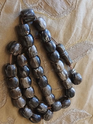 Worry beads used, 1970s vintage bakelite