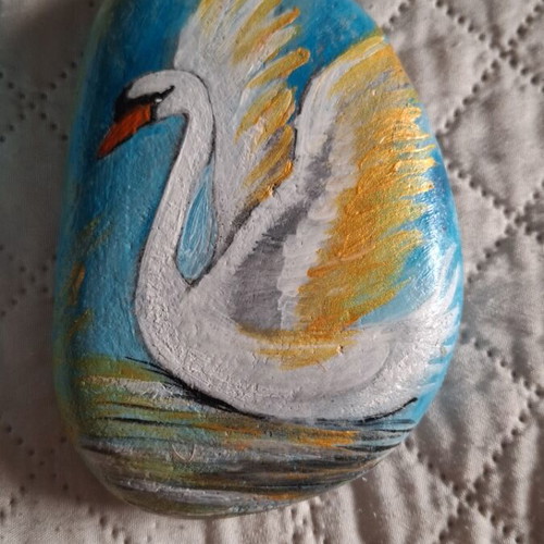 Set of 2 hand-painted stones