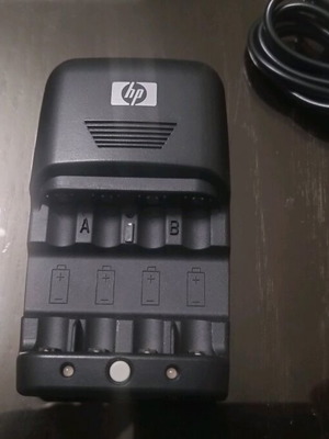 Φορτιστής Μπαταριών HP Photosmart Ni-MH σαν καινούργιος για AA & AAA
