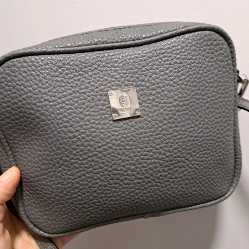 KEM women's bag used, gray shoulder with 2 inner pockets