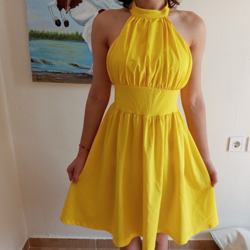 Yellow summer mini dress halter neck like new, size L fits M
