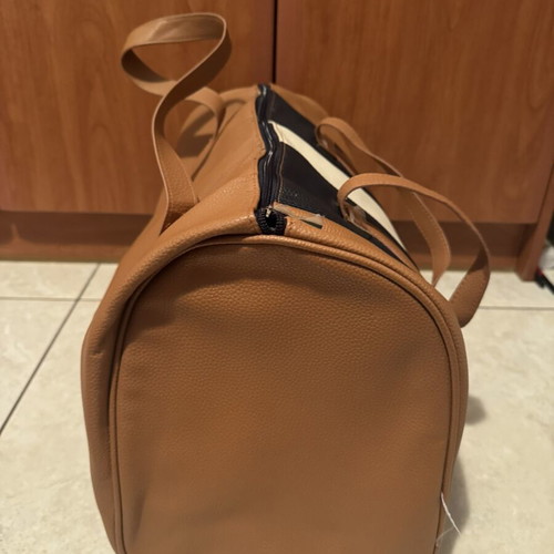 Elegant Tricolor Travel Bag like new, tan black beige