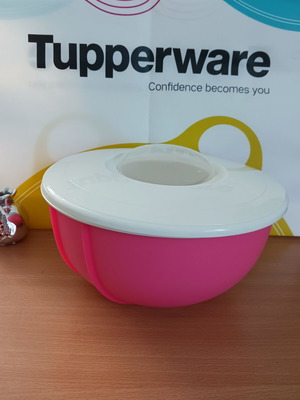 Mixing bowl 3 liters with non-slip base Tupperware new