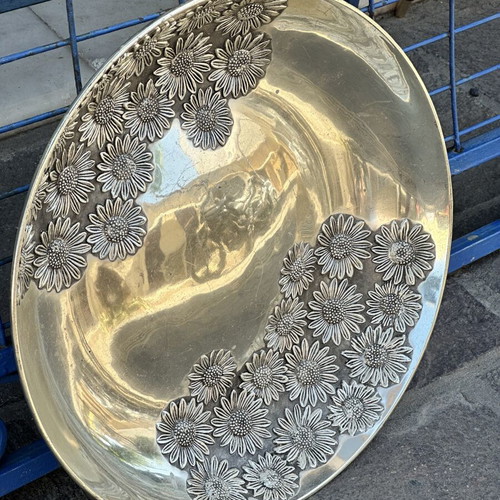 Vintage silver-plated fruit bowl with embossed daisies 41 cm used