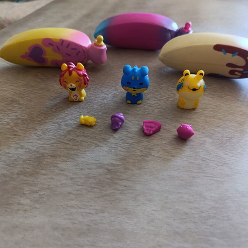 Go Bananas figures used, miniatures with animals and dolls