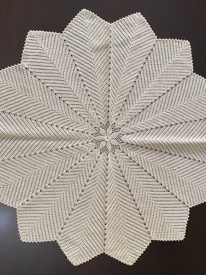 Large vintage handmade crochet doily Ø75 cm