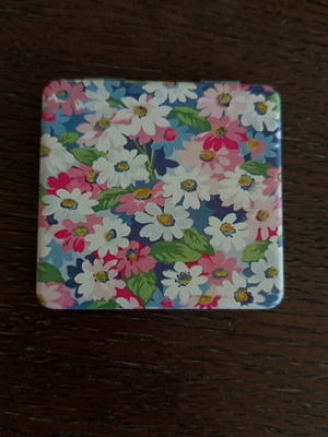 Compact Mirror new with multicoloured daisies
