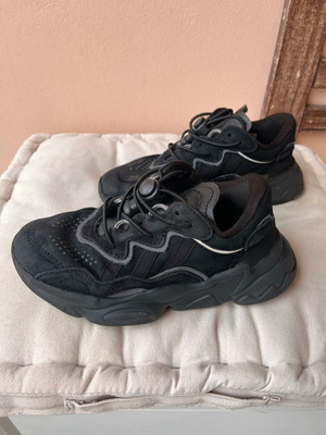 Adidas Ozweego маратонки като нови, номер 31, черни
