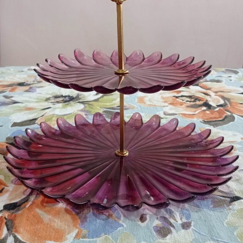 Glass two-tier cake stand