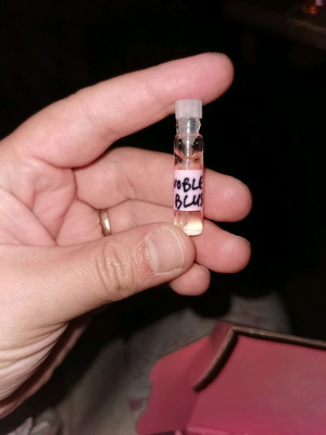 Noble Blush Arabic sample tester 1 ml Eau de Parfum like new