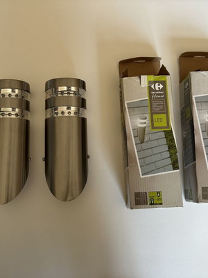 Set of 2 Stainless Steel LED Outdoor Wall Lights new